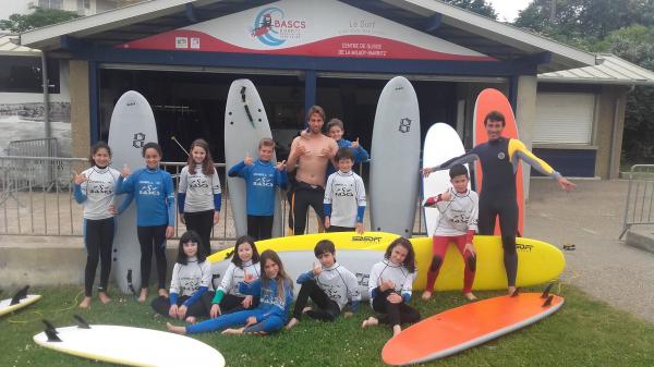 Surfer en basque, grÀ¢ce au BASCS