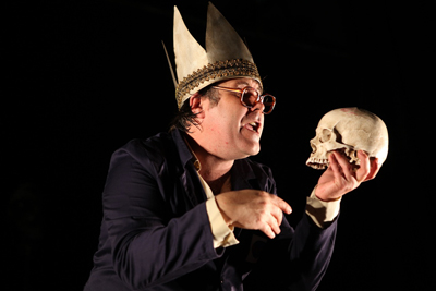 HAMLET: hemen eta orain egindako berrirakurketa'… edo ez!